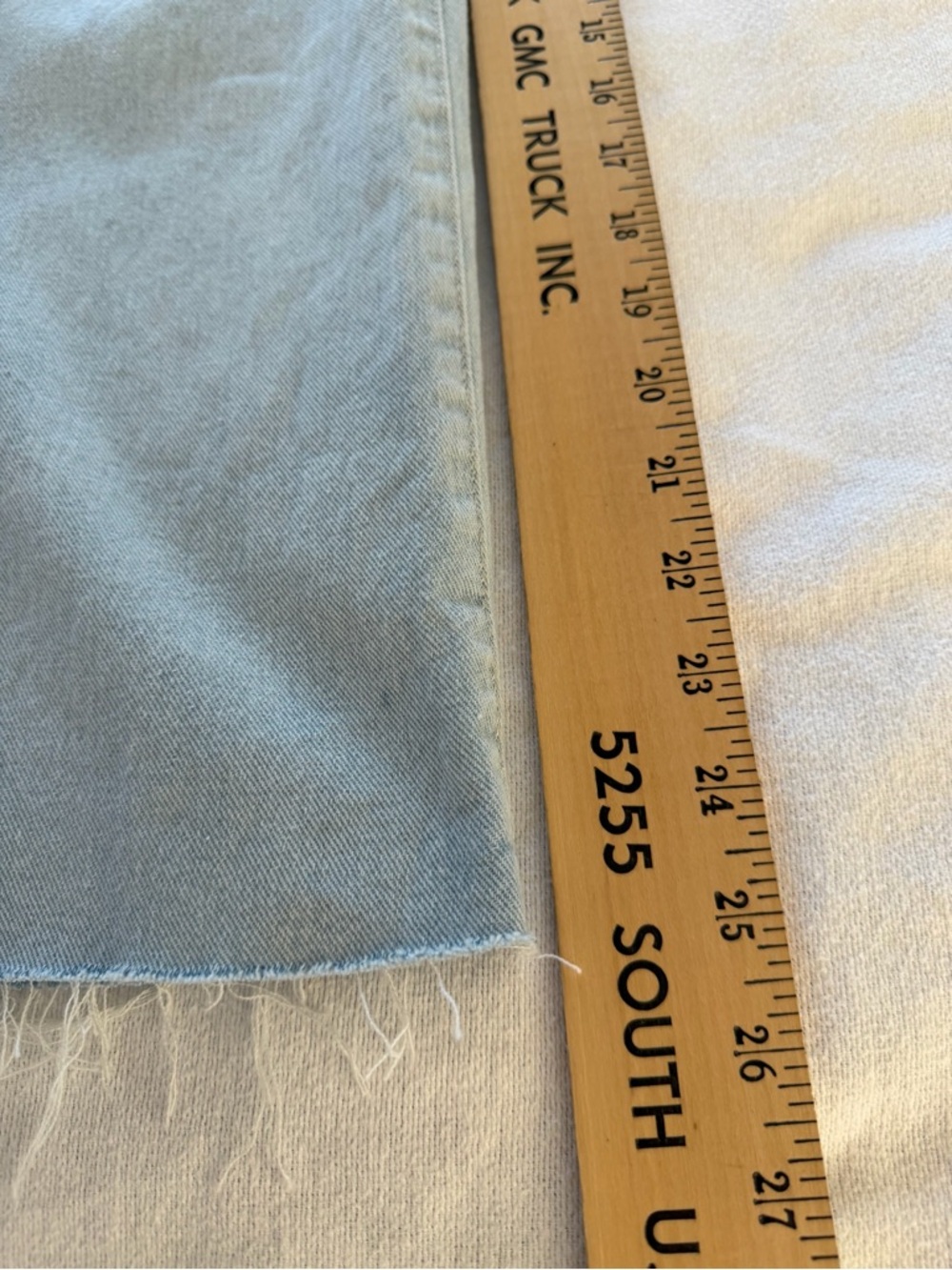 Kensie True Vintage Wide Leg Western Jeans NWT Size 4/27 Light Wash Distressed - Picture 11 of 12